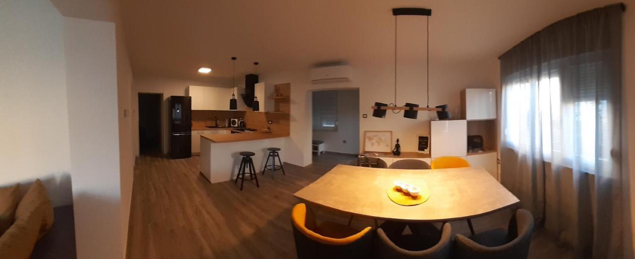Vela Grota Apartamento Rijeka Exterior foto